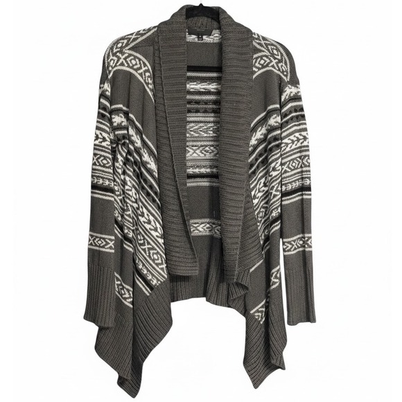 Romeo + Juliet Couture Sweaters - Romeo Juliet Couture Cardigan M Gray Fair Isle Geometric Waterfall Boho Sweater